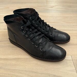 John Varvatos Lace Up Chukka Boots Black Leather Men's Size 10.5